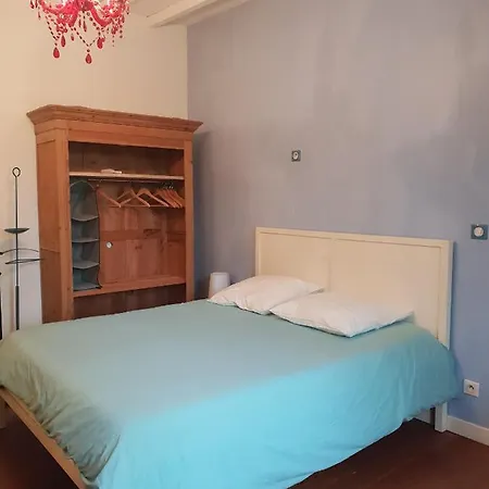 Holiday home Marcel Sauna Billard Piscine 25mn De Bordeaux *
