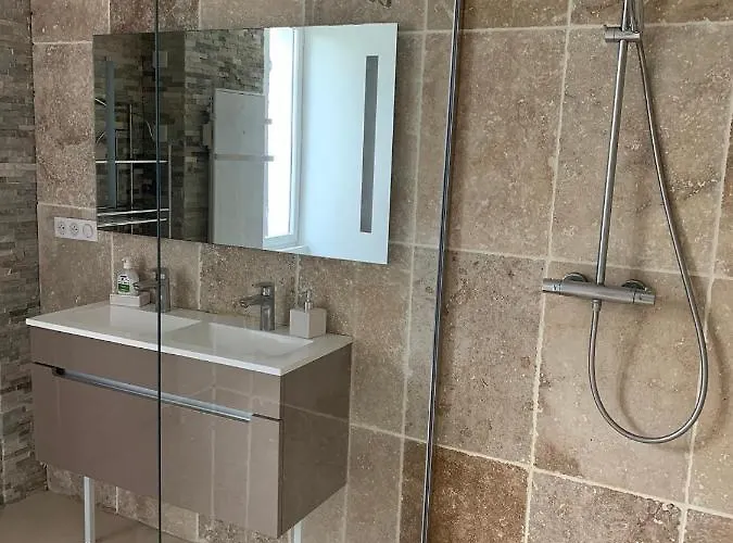 Vakantiehuis Marcel Sauna Billard Piscine 25mn De Bordeaux *