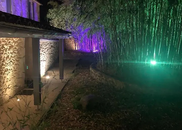 Marcel Sauna Billard Piscine 25mn De Bordeaux Dom wakacyjny Cérons